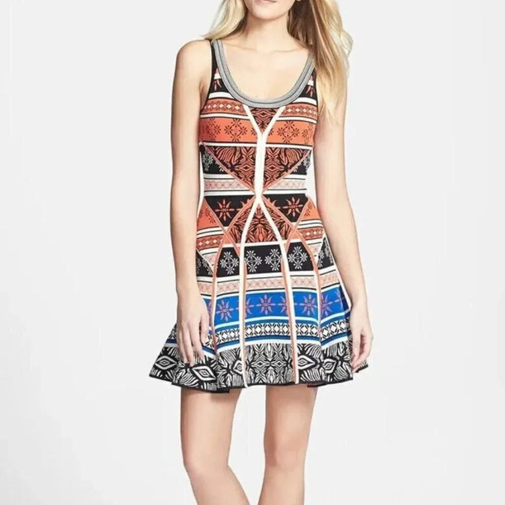Diane Von Furstenberg Double Knit Sleeveless Fit and Flare Dress Large
